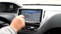 标致2008 15款 玩酷版 1.6L 自动金钻型